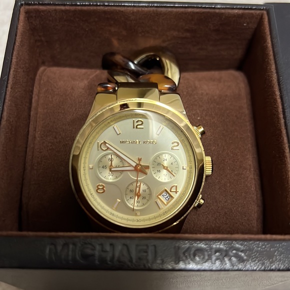 Michael Kors Watch - Picture 5 of 5